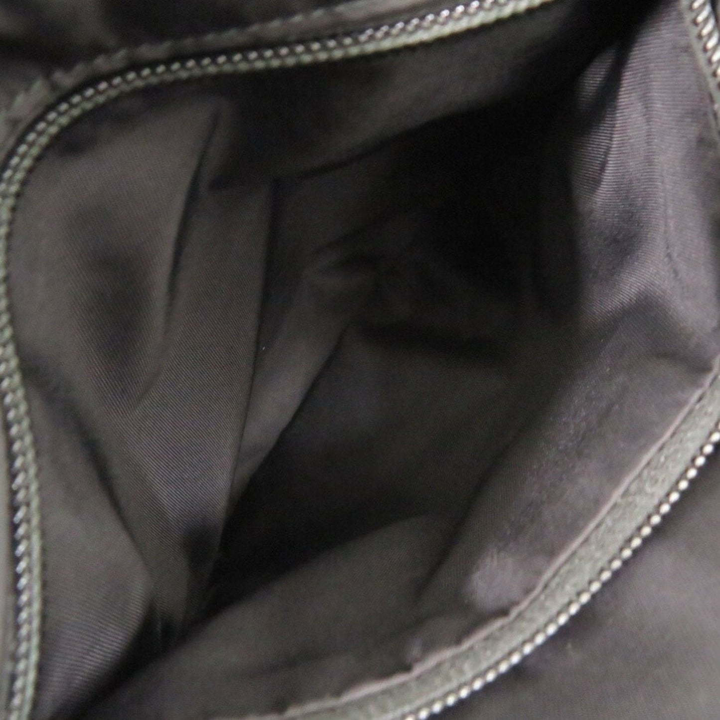 Gucci Black Nylon Shoulder Bag ( )