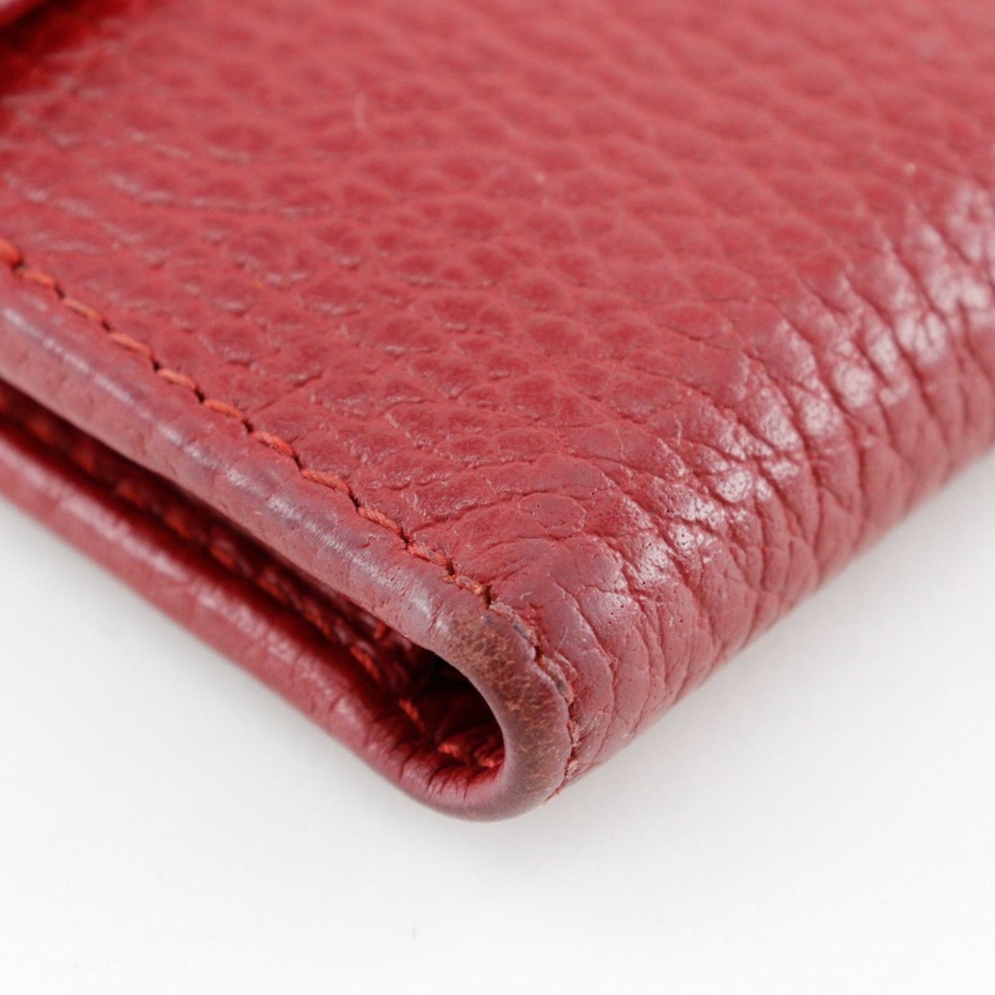 Gucci Red Color Leather Wallet (Bi-Fold) ( )