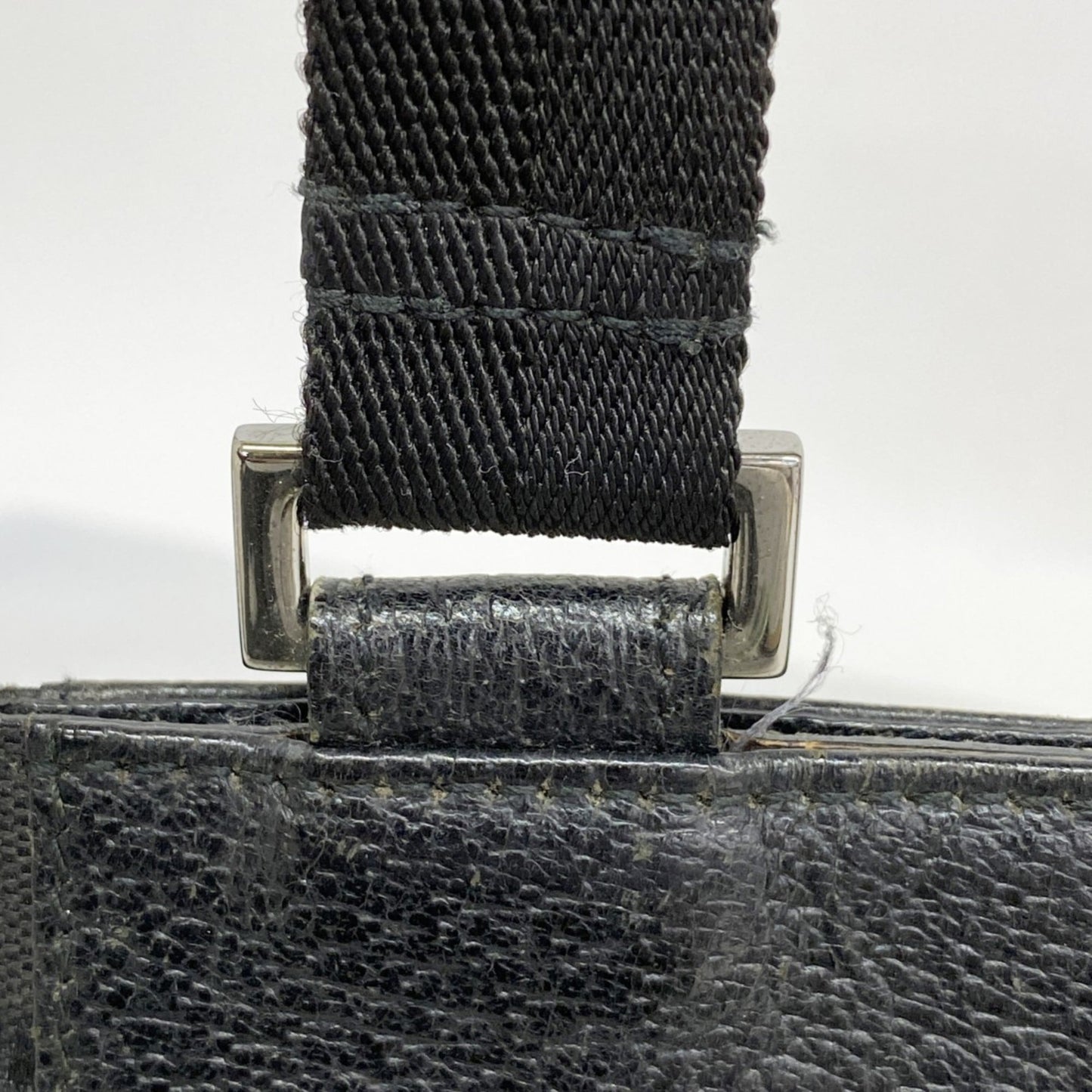 Gucci Black Canvas Shoulder Bag ( )