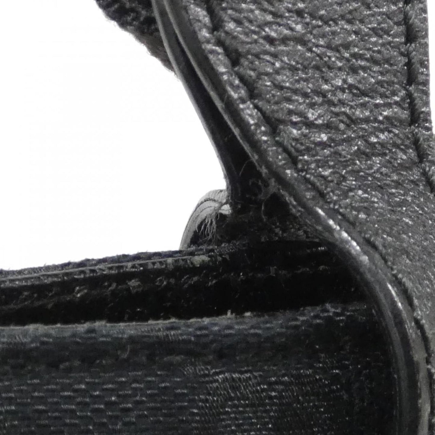 Gucci Black Gg Canvas Shoulder Bag ( )