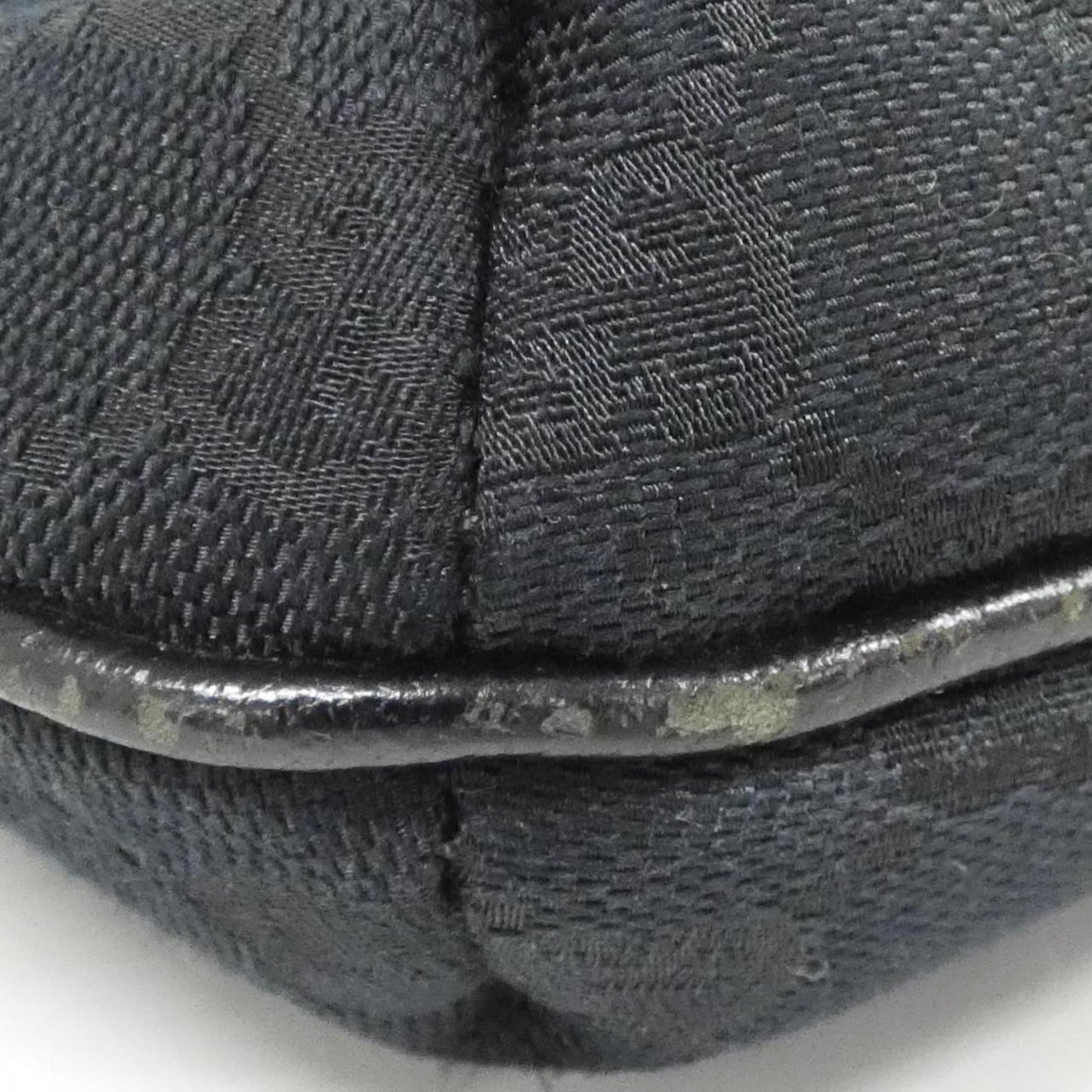Gucci Black Gg Canvas Shoulder Bag ( )