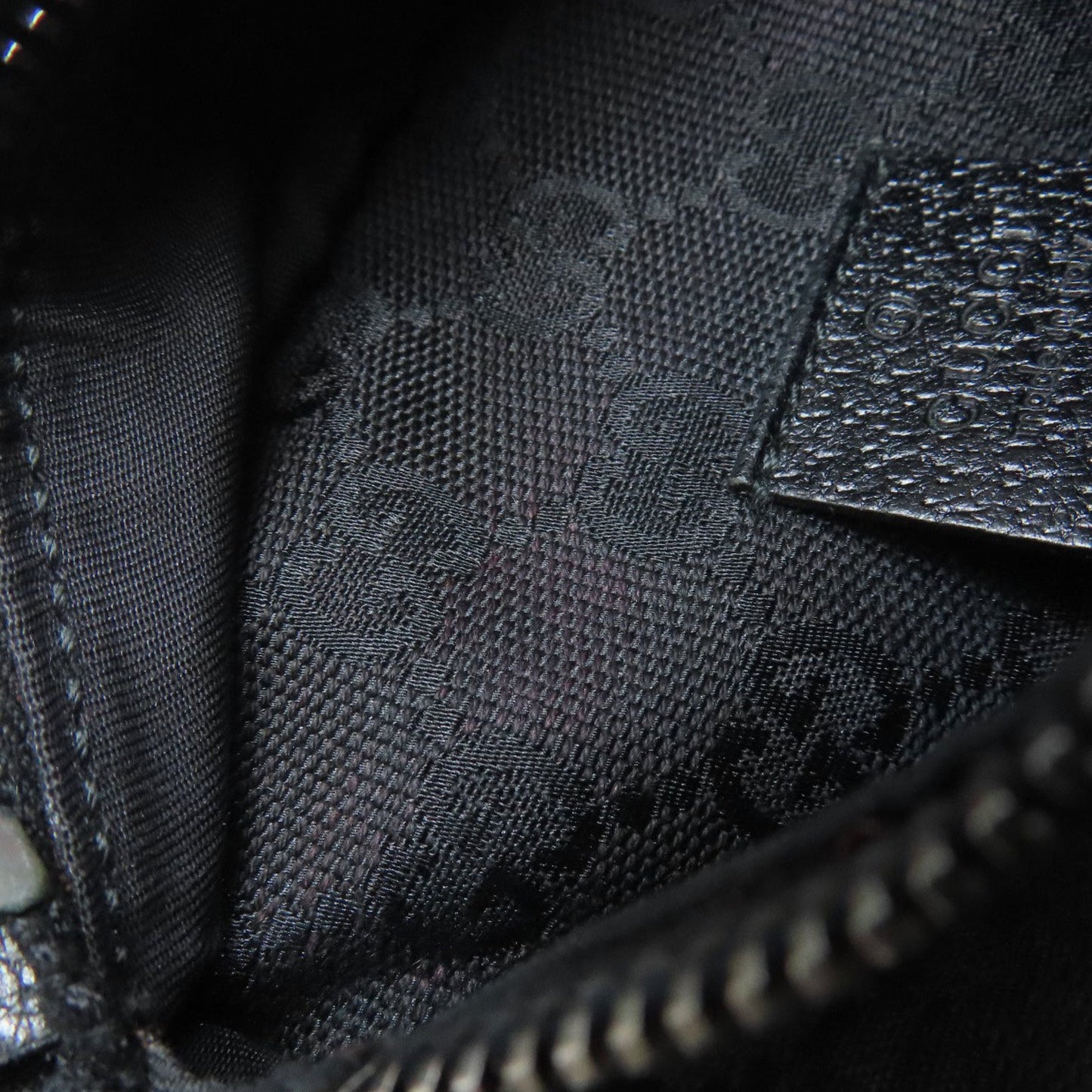 Gucci Black Canvas Fanny Pack Sling Bag ( )