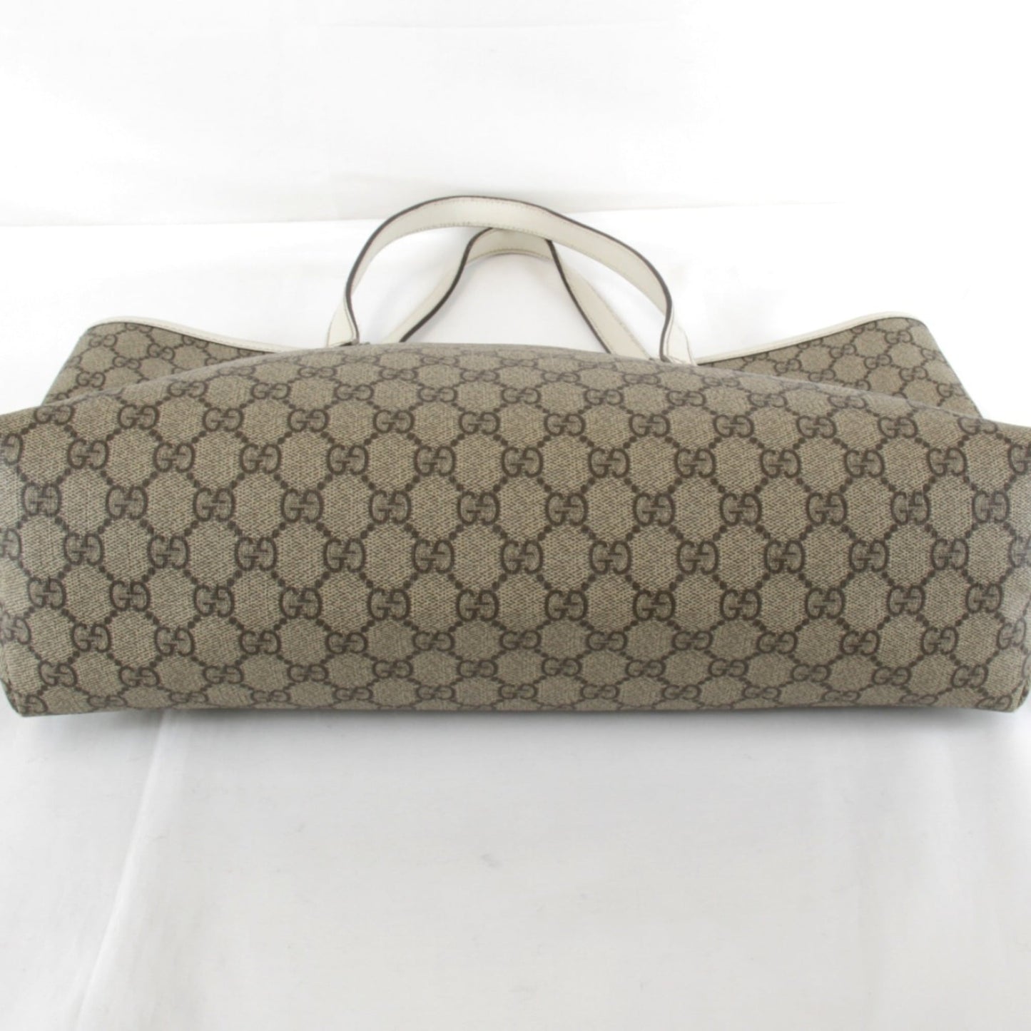 Gucci Brown Gg Supreme Tote Bag ( )