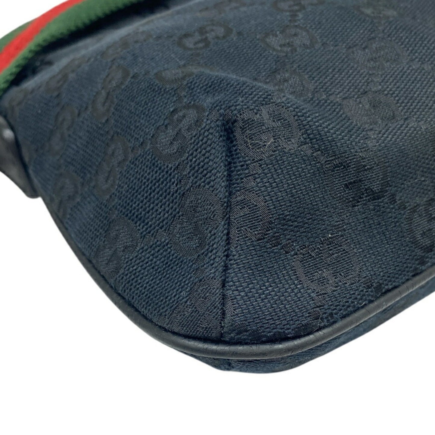 Gucci Black Gg Canvas Shoulder Bag ( )
