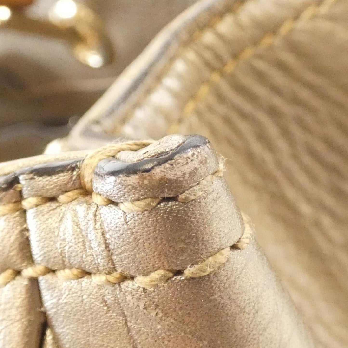 Gucci Champagne Leather Handbag ( )