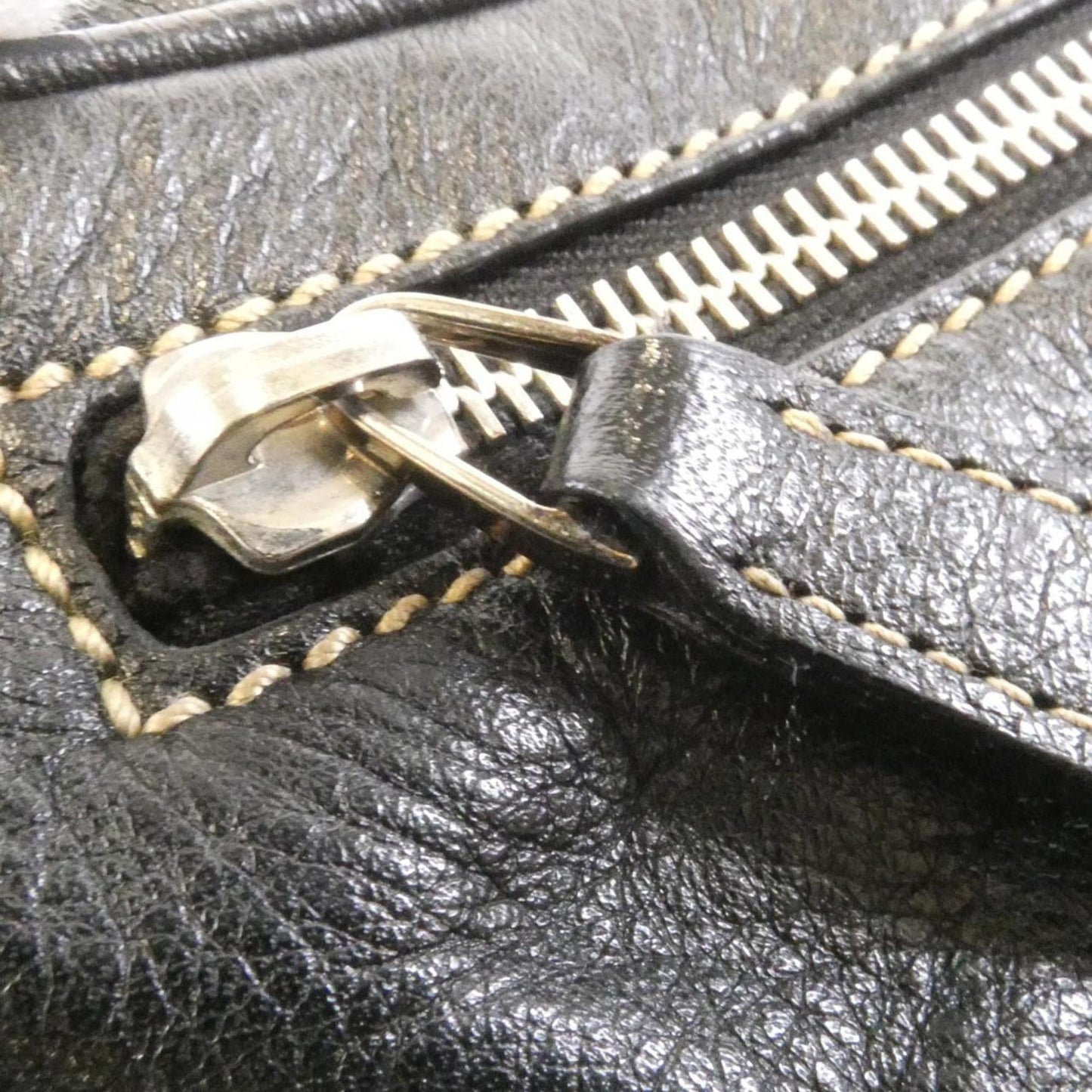 Gucci Black Leather Fanny Pack ( )