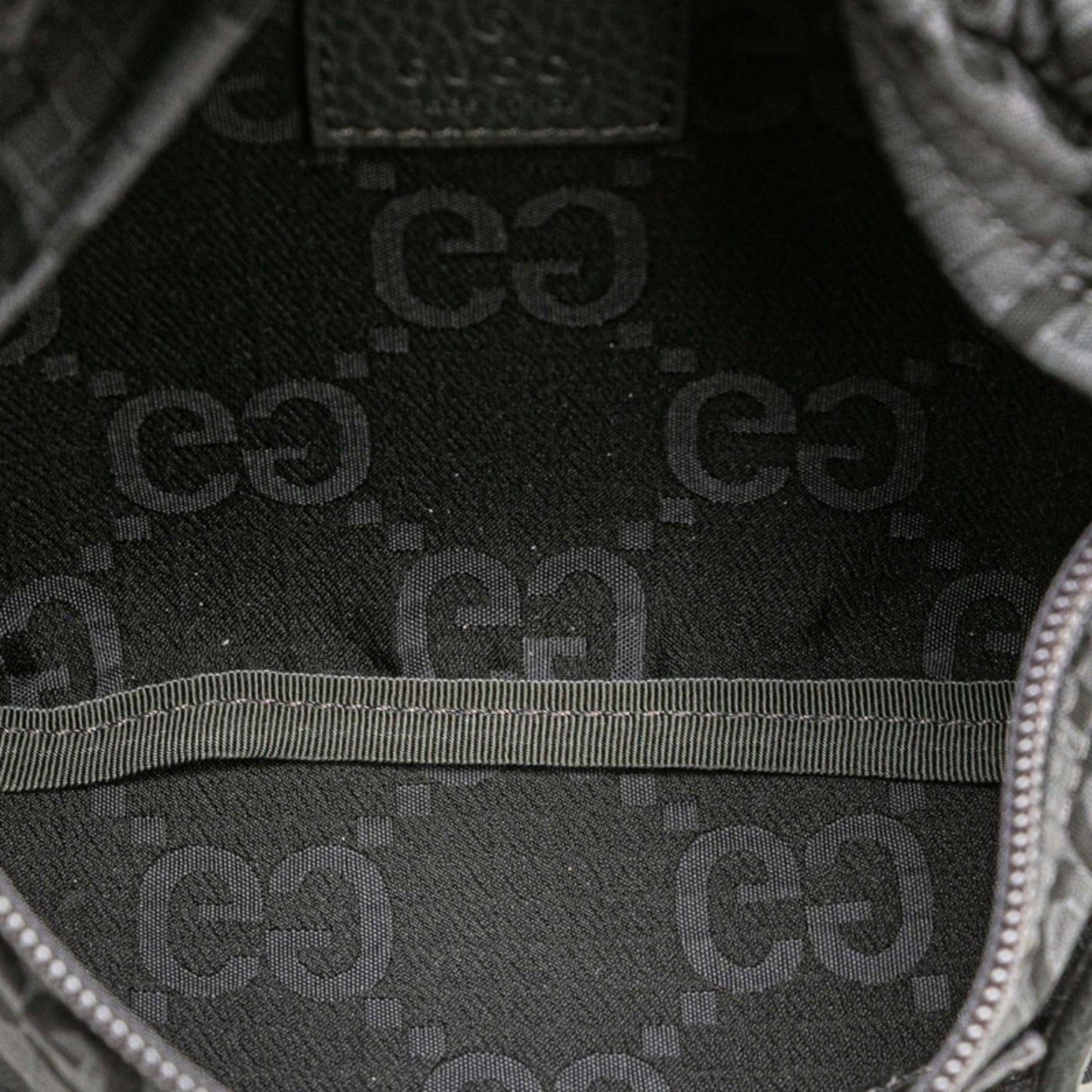 Gucci Gray Nylon Leather Fanny Pack ( )