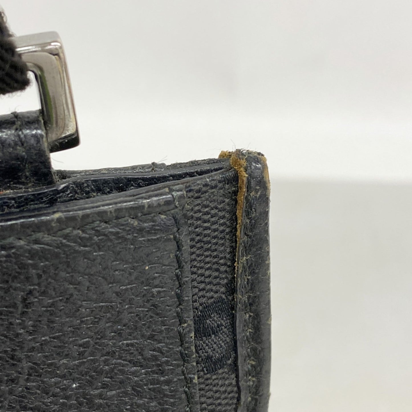 Gucci Black Canvas Shoulder Bag ( )