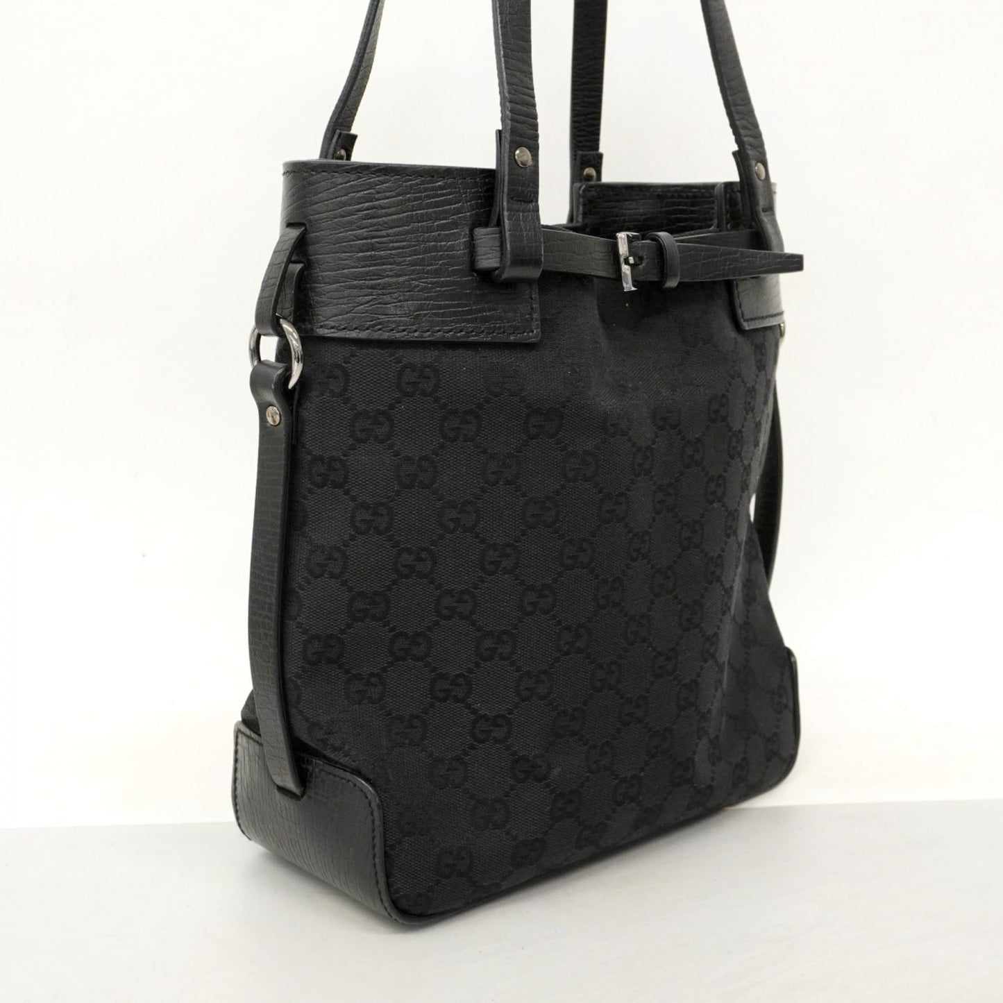 Gucci Black Canvas Handbag ( )