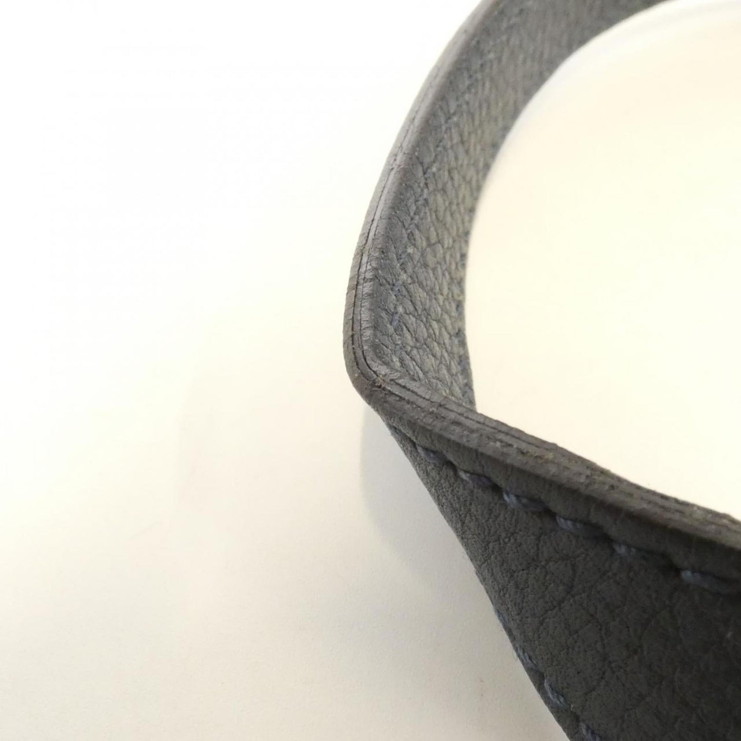 Gucci Dark Blue Leather Handbag ( )
