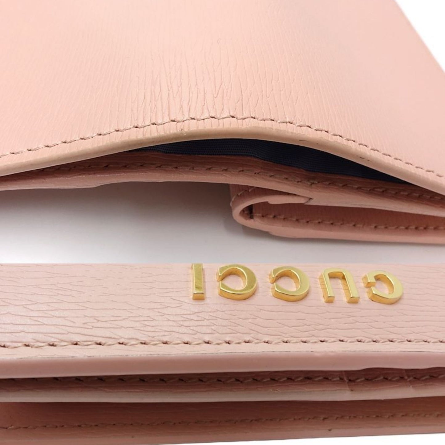 Gucci Pink Leather Wallet (Bi-Fold) ( )