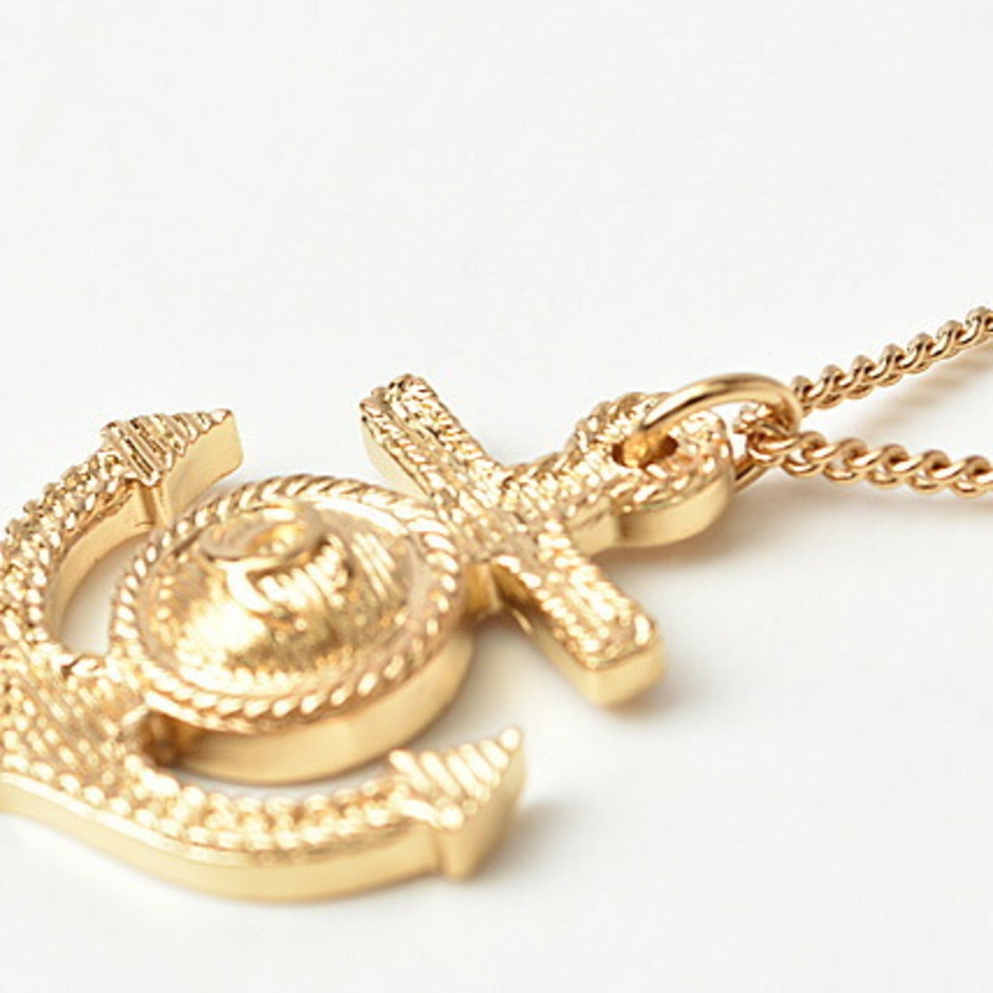Chanel 220314-805-4-ch Resin Pendant (Gold)