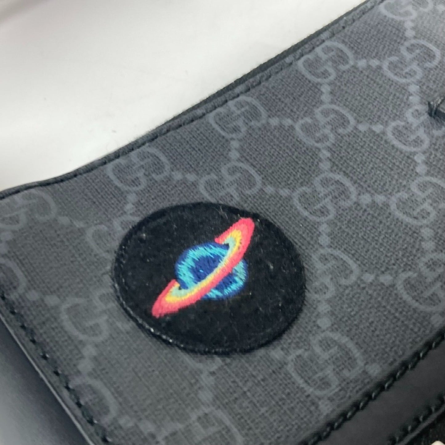 Gucci Black Multi-Color Gg Supreme Messenger Bag Shoulder Bag ( )