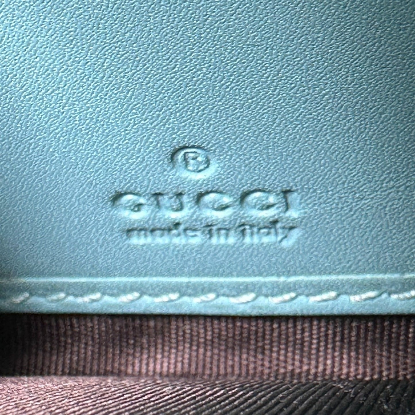 Gucci Blue Light Blue Leather Long Wallet (Bi-Fold) ( )