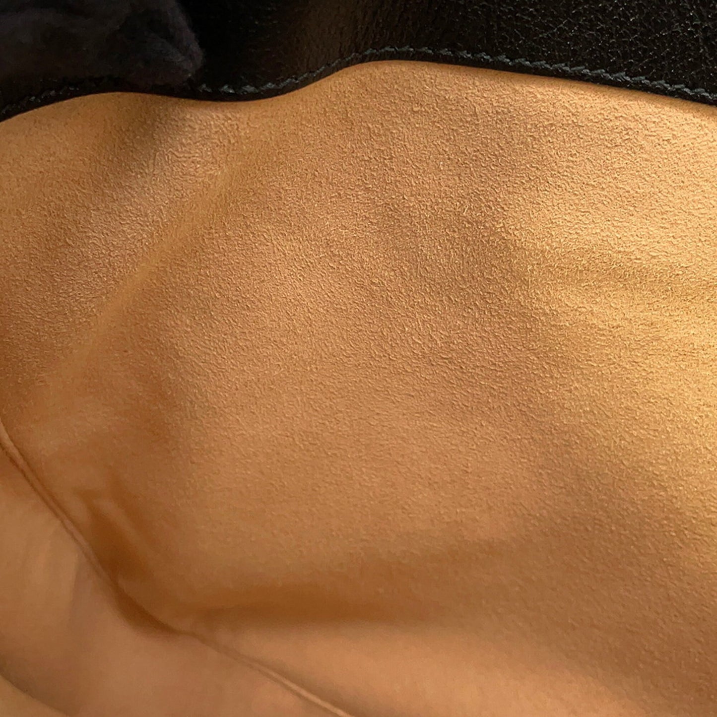 Gucci Beige Black Leather Handbag ( )