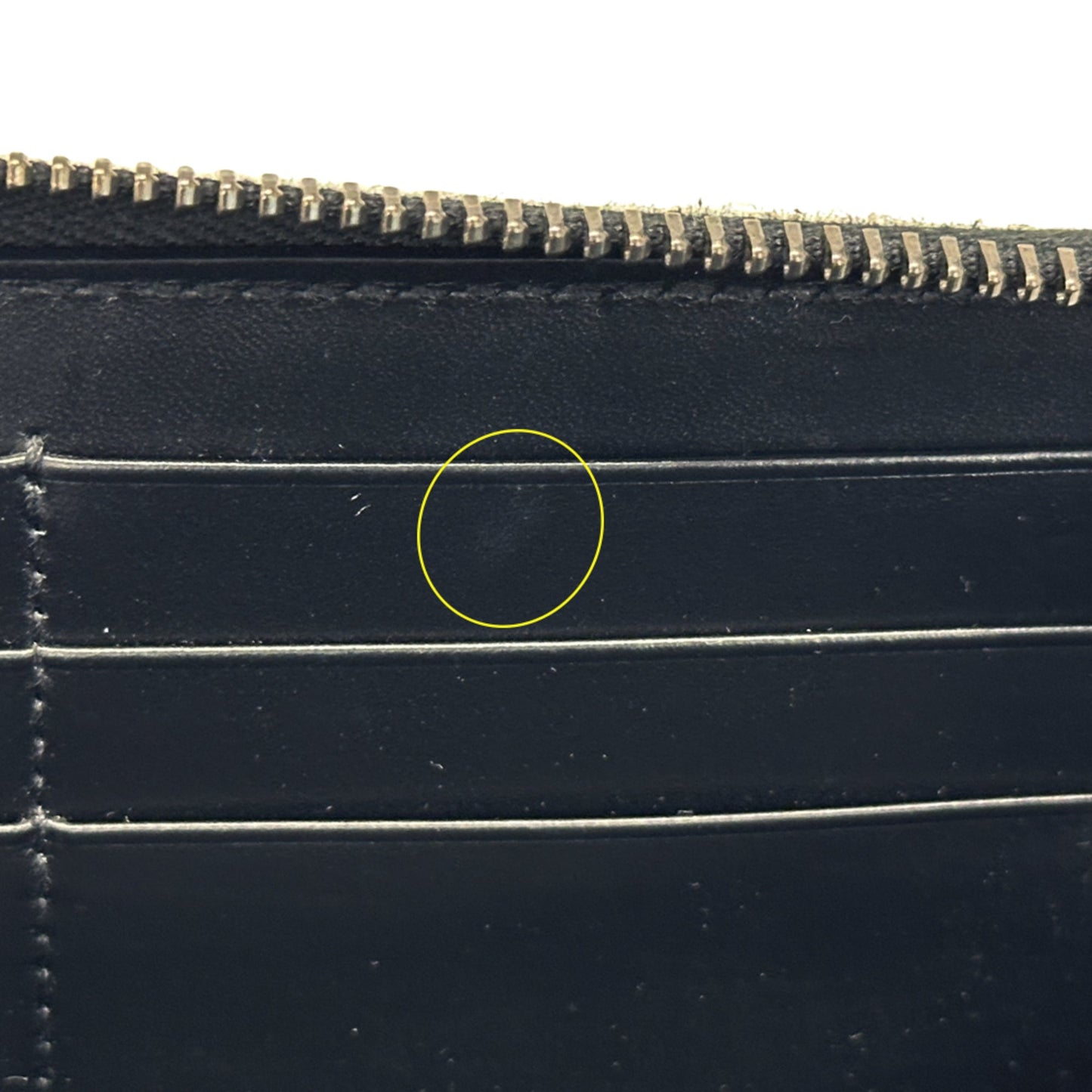 Gucci Black Leather Long Wallet (Bi-Fold) ( )