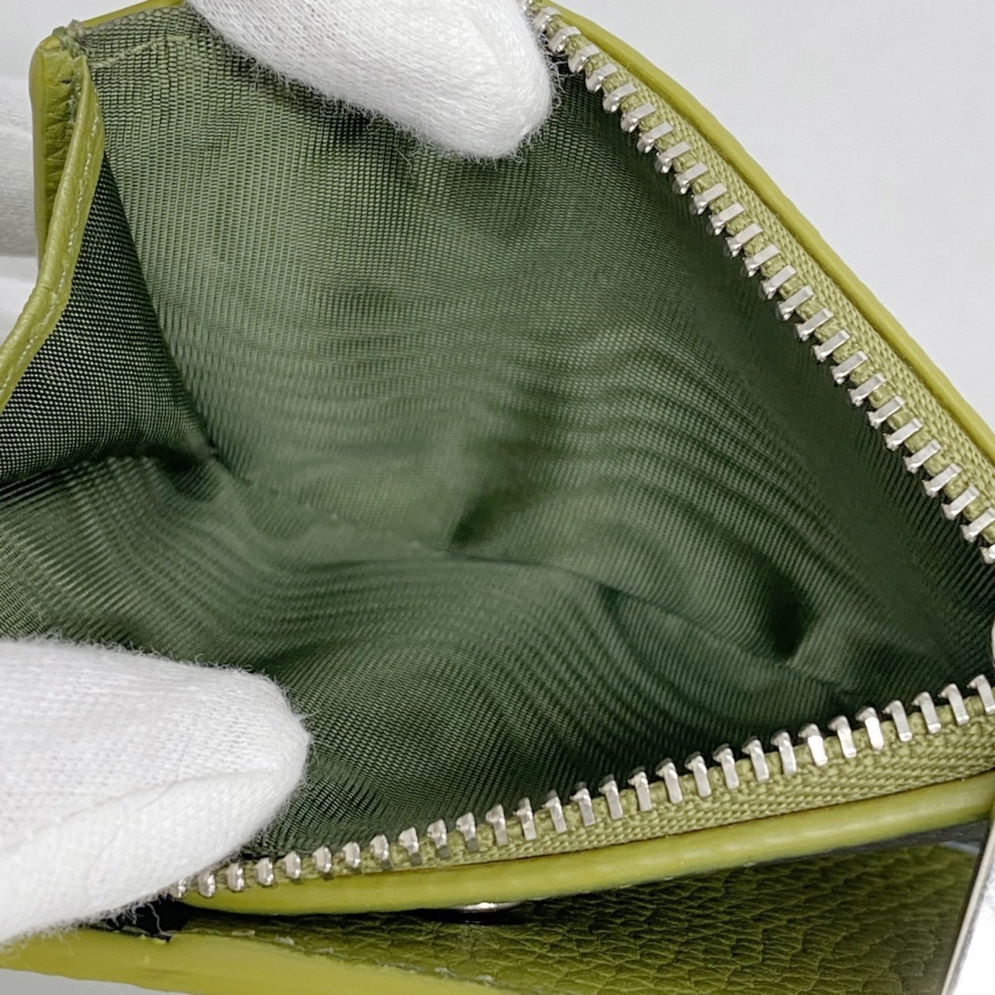 Gucci Gray Khaki Leather Wallet (Bi-Fold) ( )
