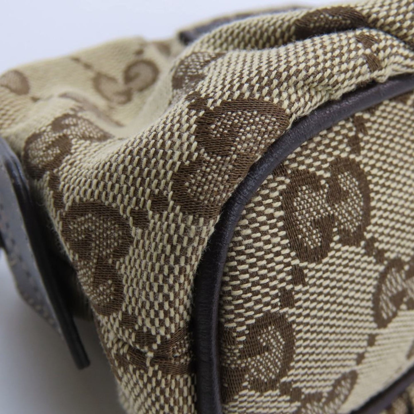 Gucci Beige Dark Brown Gg Canvas Leather Pouch ( )