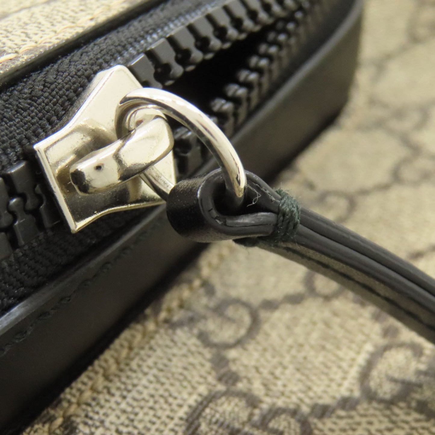 Gucci Brown Pvc Backpack ( )