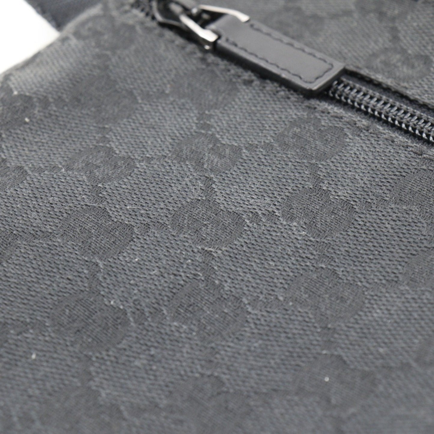 Gucci Black Gg Canvas Leather Sling Bag ( )