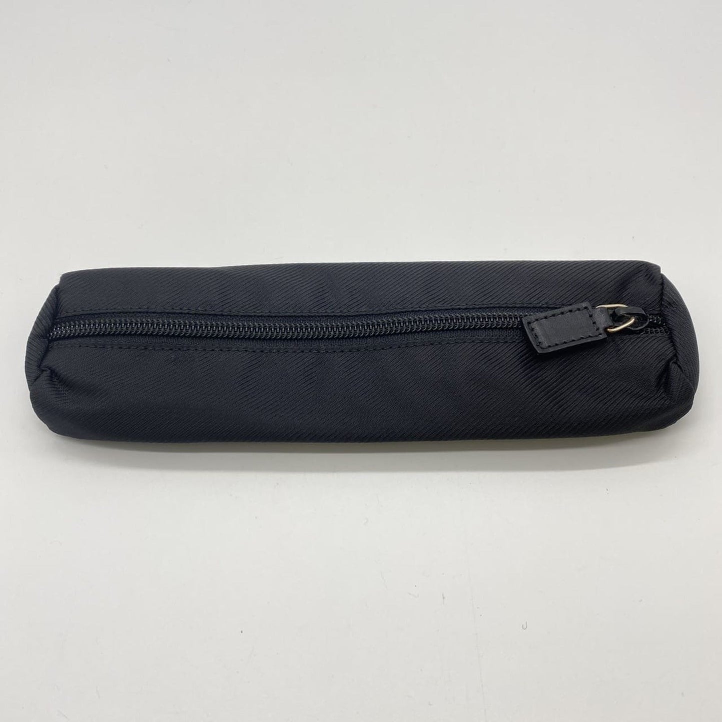 Gucci Black Nylon Leather Clutch Bag ( )