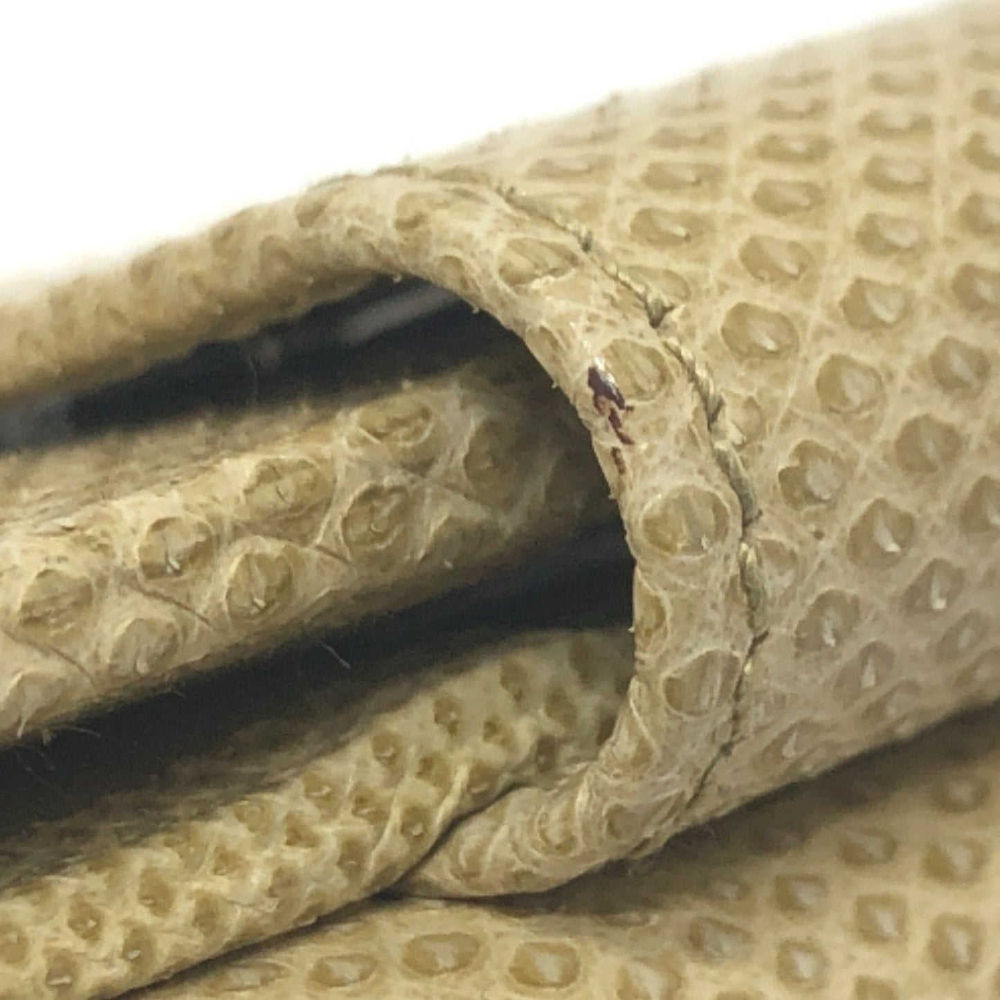 Gucci Beige Leather Wallet (Bi-Fold) ( )
