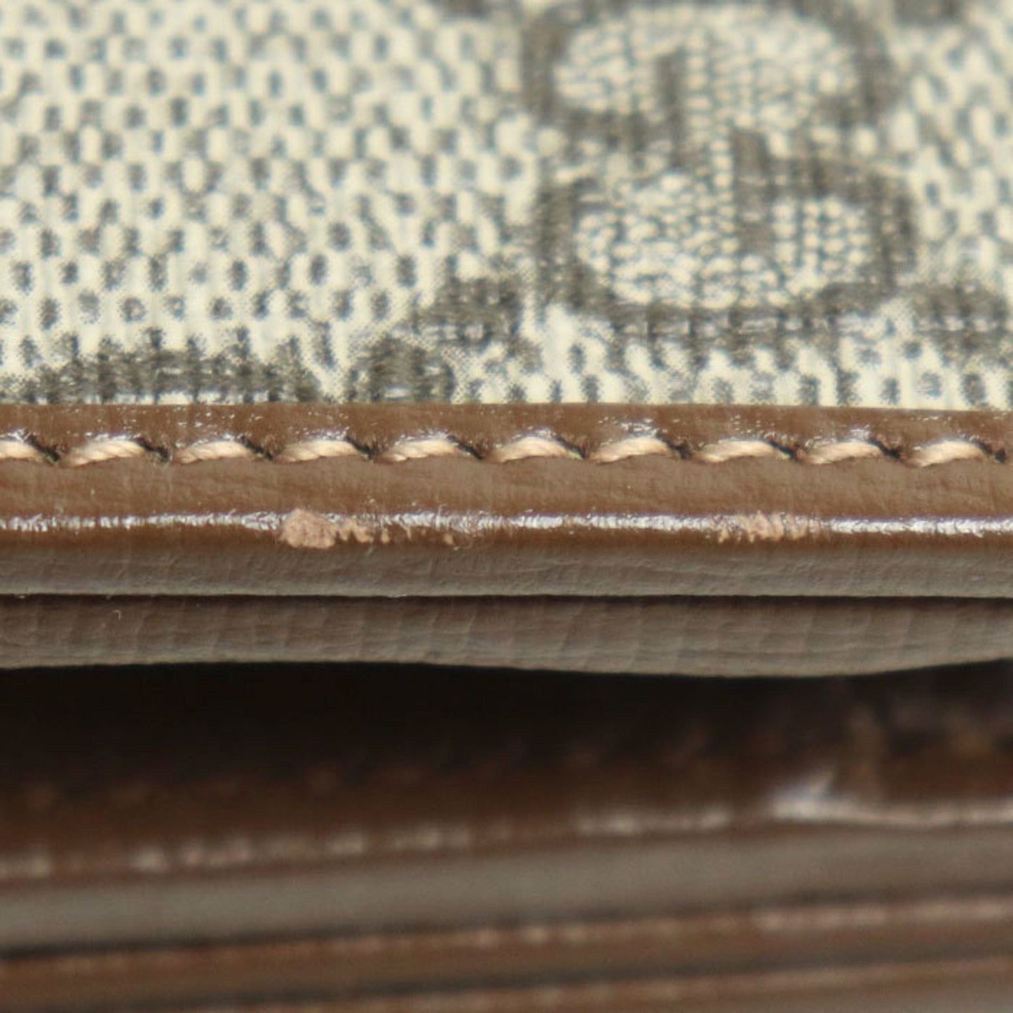 Gucci Beige Gg Supreme Leather Wallet (Bi-Fold) ( )