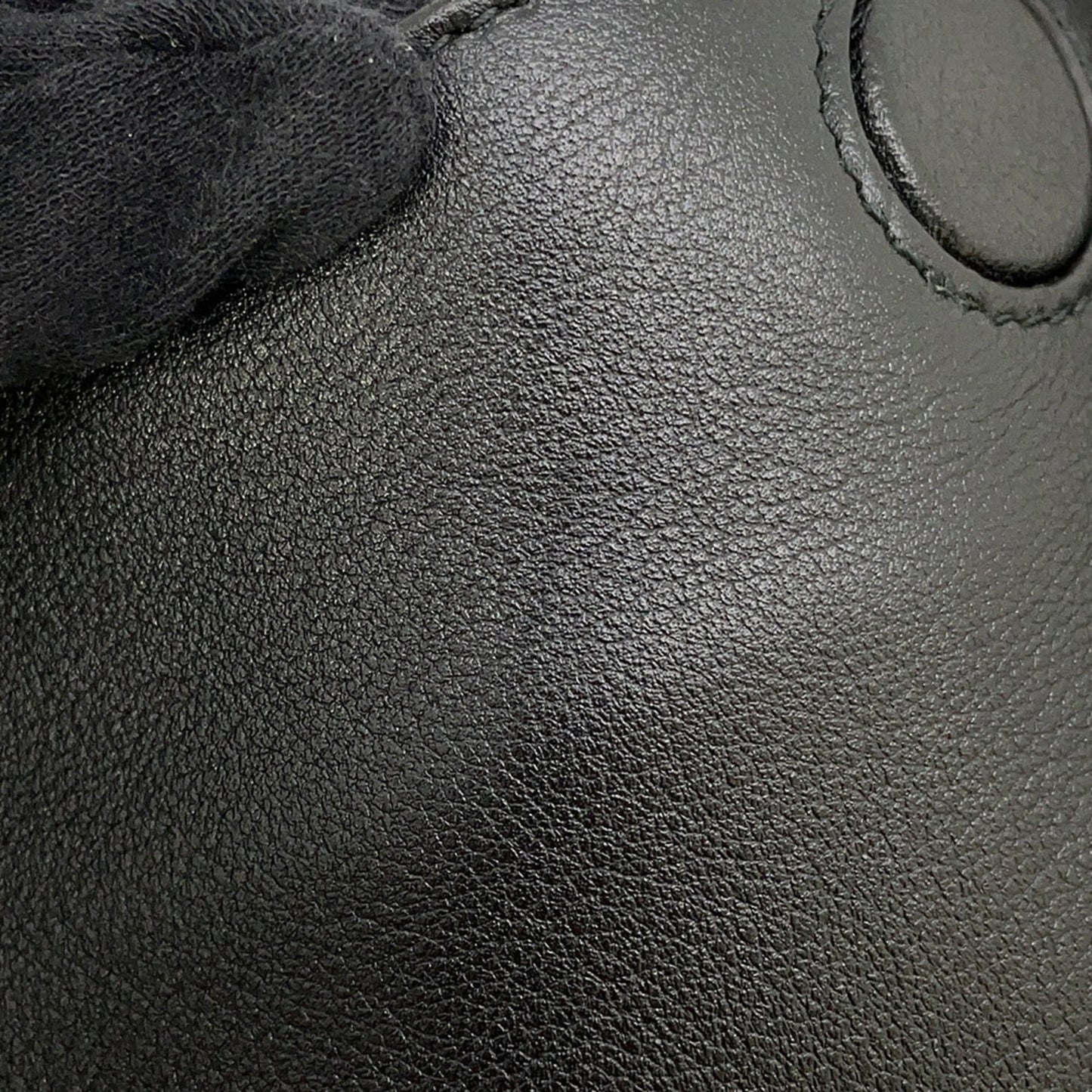 Gucci Beige Black Leather Handbag ( )