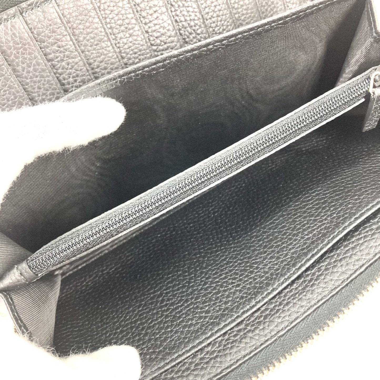 Gucci Black Leather Long Wallet (Bi-Fold) ( )
