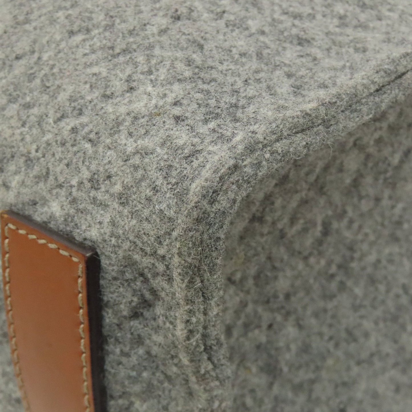 Gucci Gray Felt Tote Bag ( )