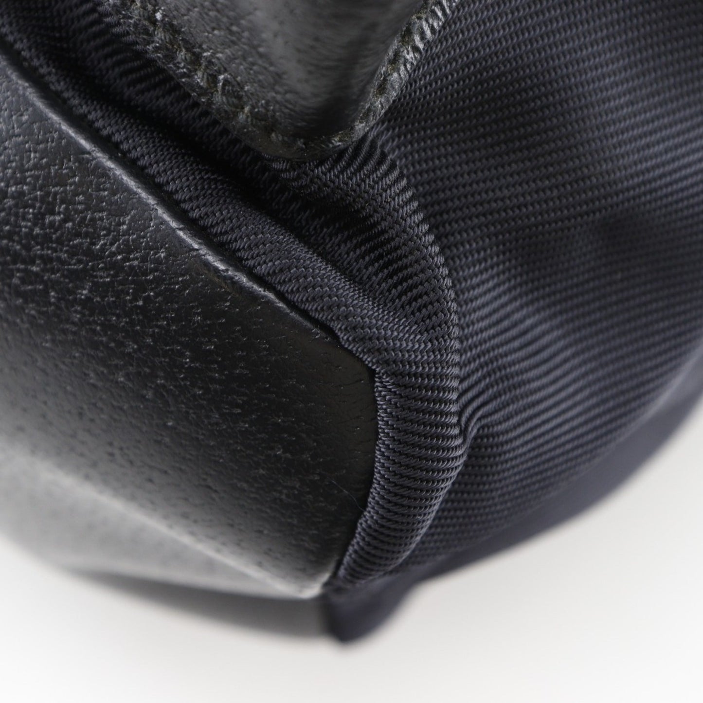 Gucci Black Nylon Canvas Leather Backpack ( )