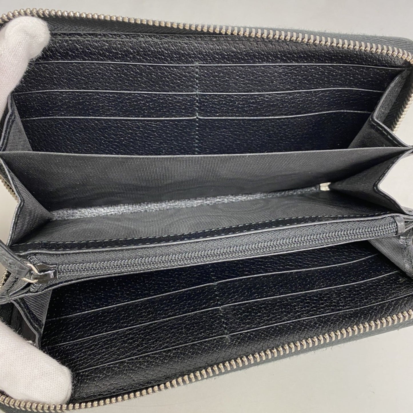 Gucci Black Canvas Long Wallet (Bi-Fold) ( )