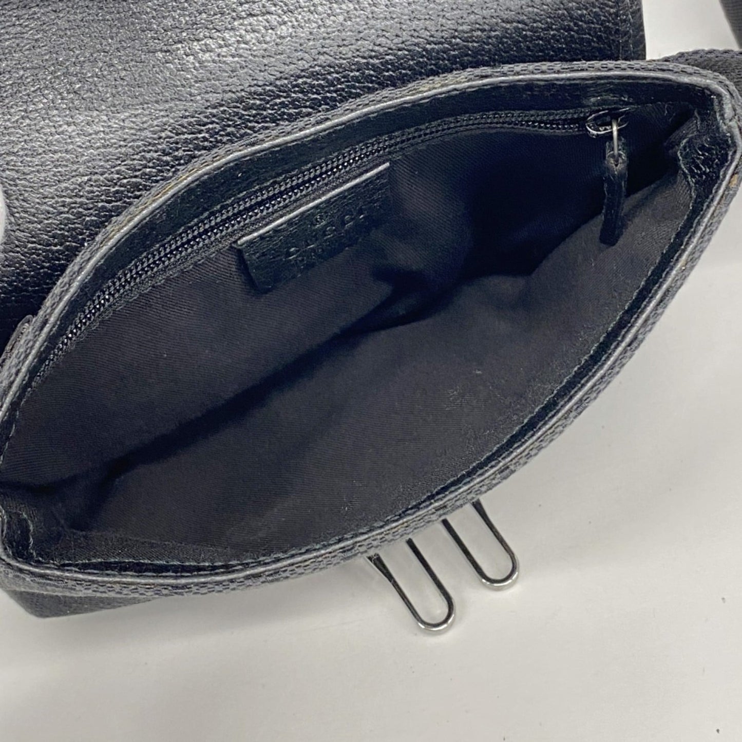 Gucci Black Canvas Fanny Pack ( )