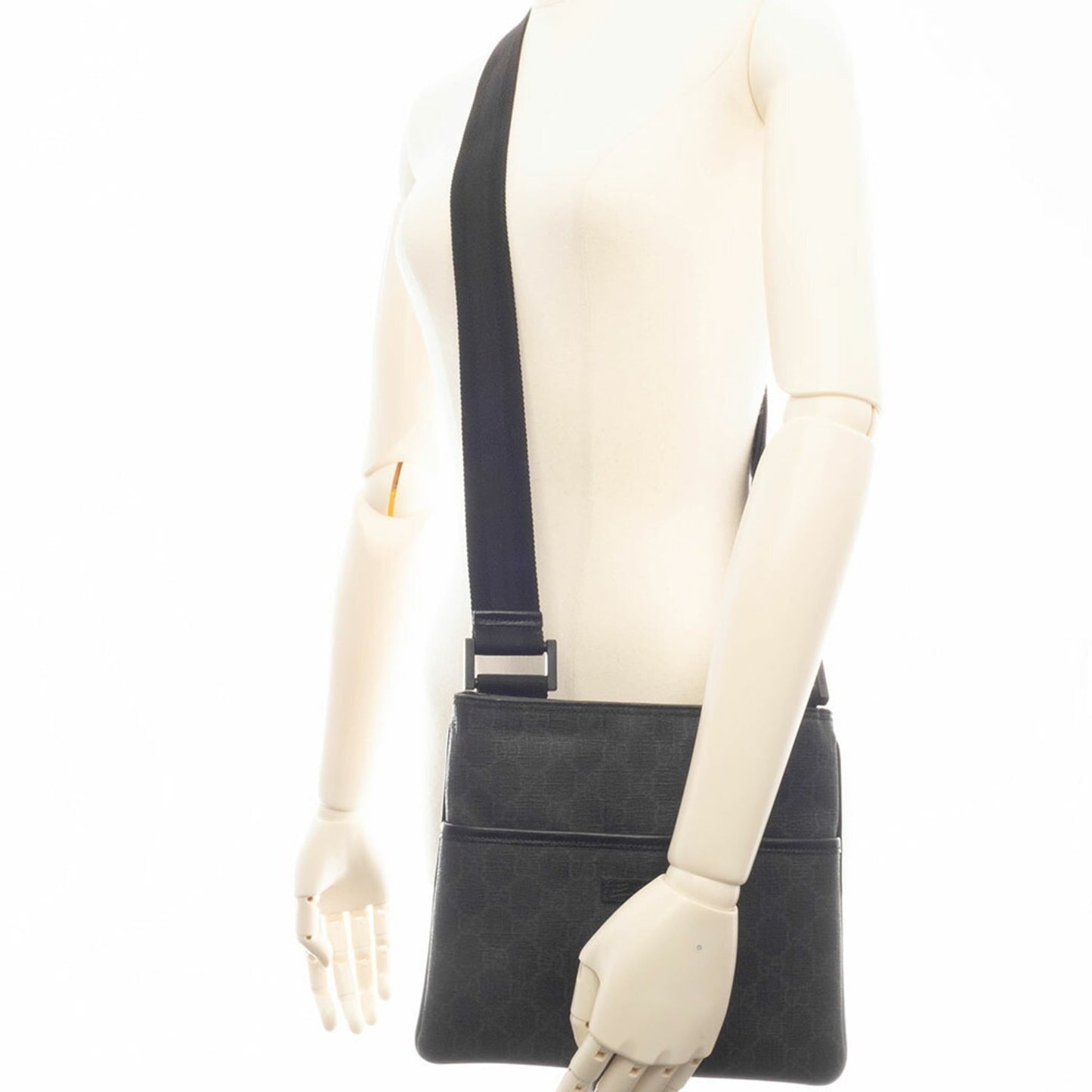 Gucci Gray Gg Supreme Leather Shoulder Bag ( )