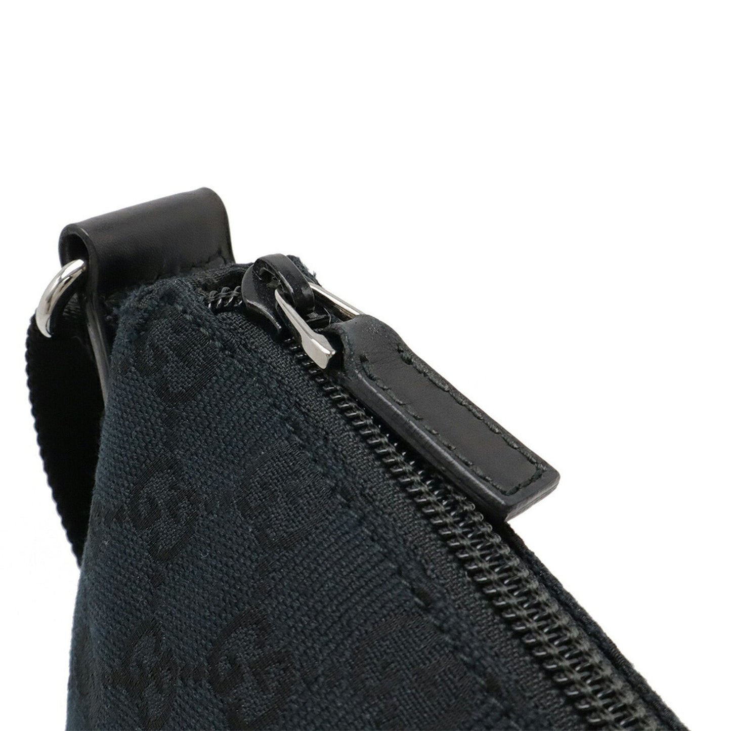 Gucci Black Canvas Leather Shoulder Bag ( )