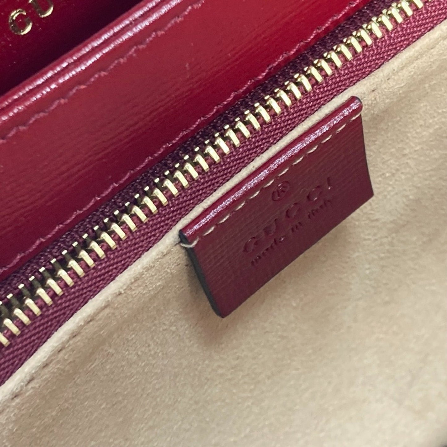 Gucci Beige Red Color Gg Supreme Leather Shoulder Bag ( )