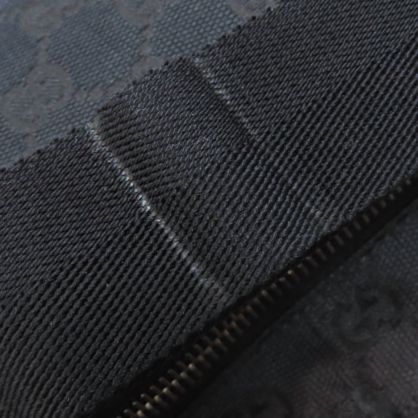 Gucci Black Canvas Fanny Pack Sling Bag ( )