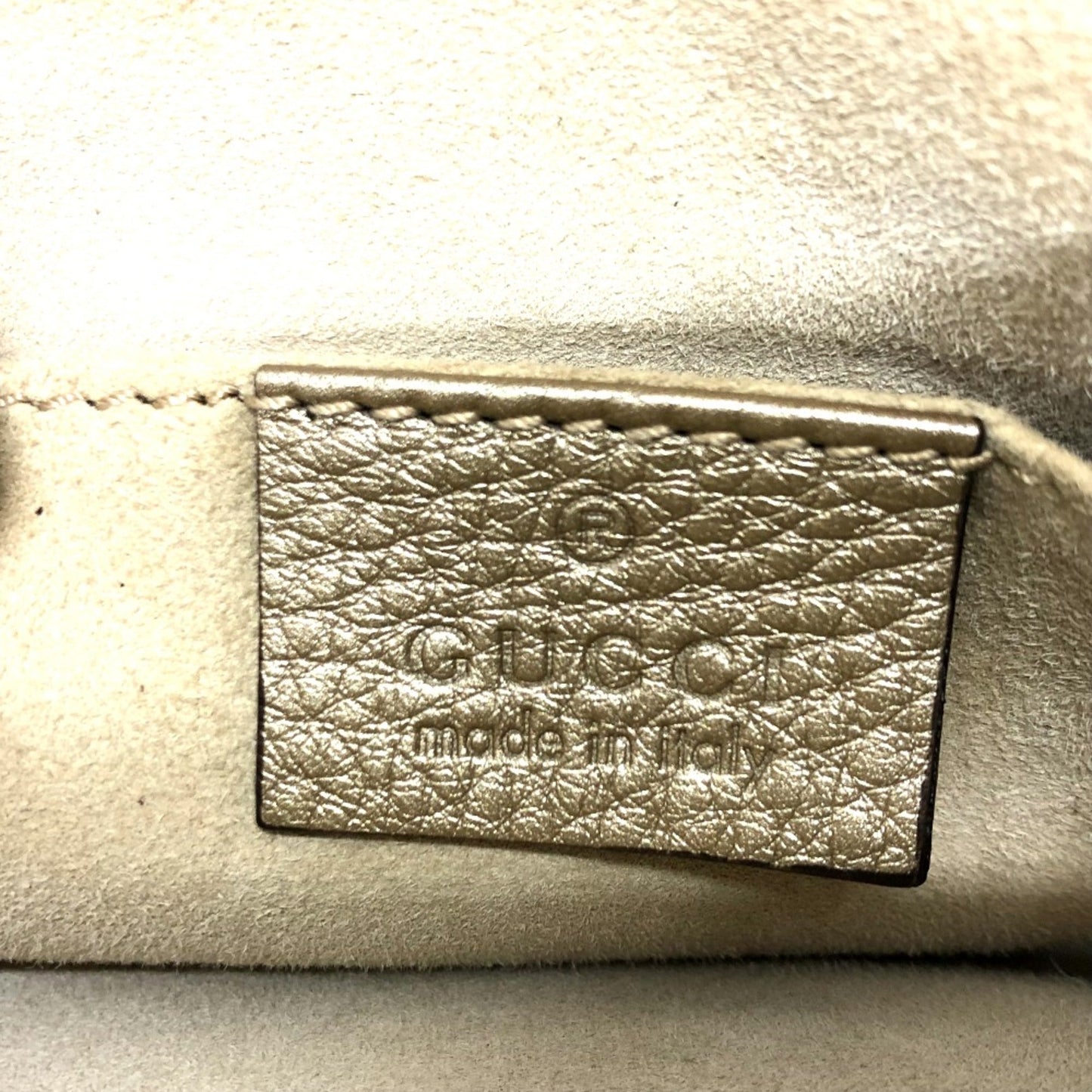 Gucci Gold Leather Handbag ( )