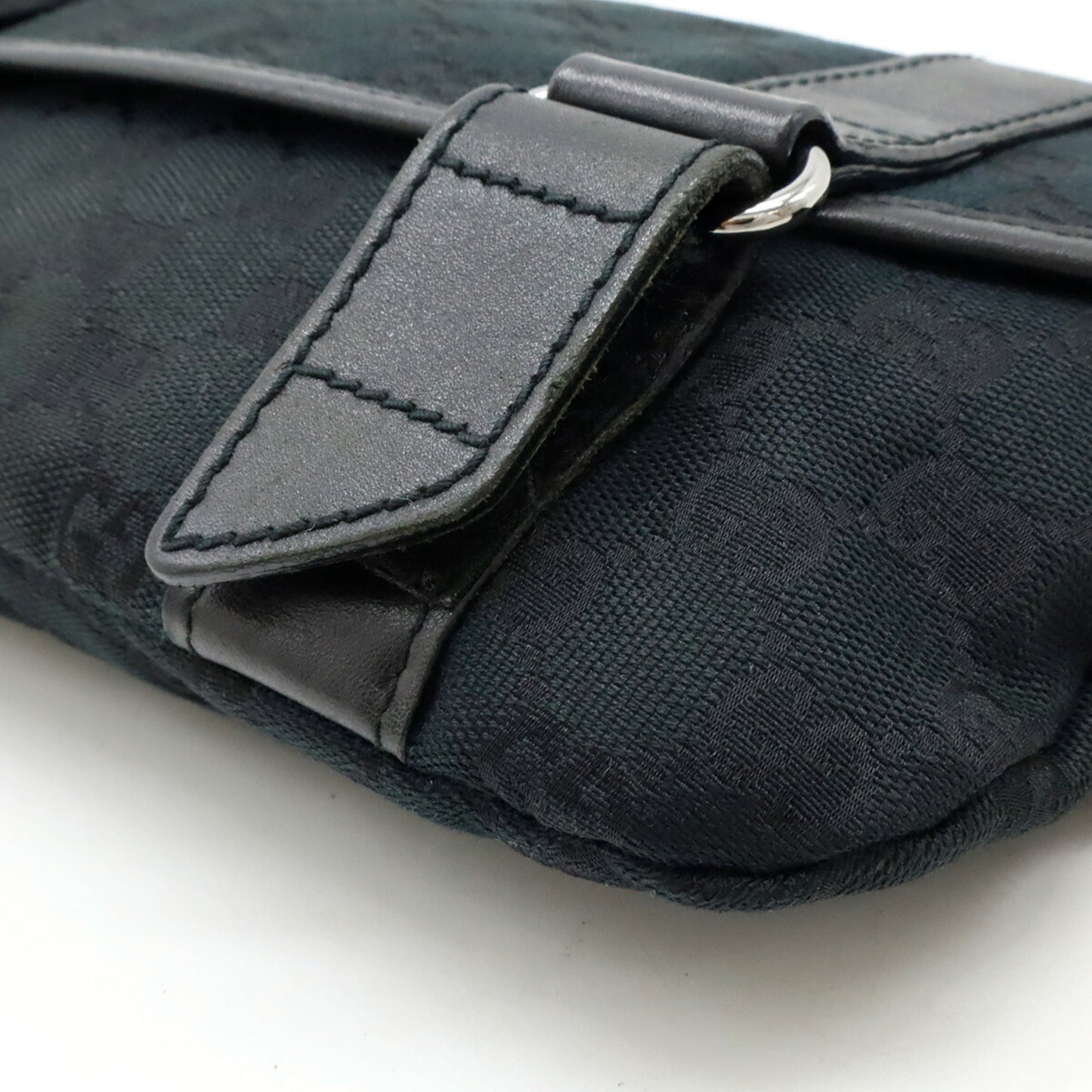 Gucci Black Gg Canvas Leather Pouch Sling Bag ( )