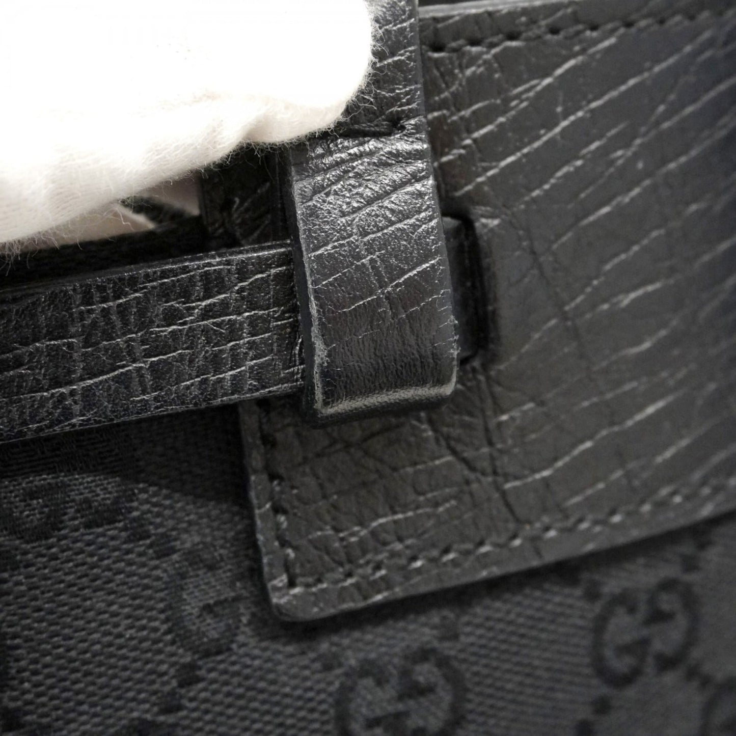 Gucci Black Canvas Handbag ( )
