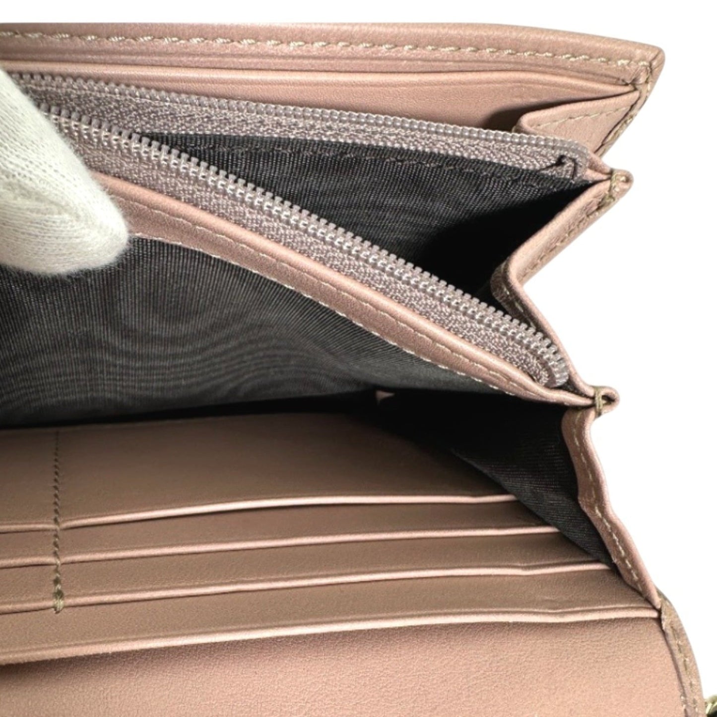 Gucci Pink Leather Wallet (Bi-Fold) ( )