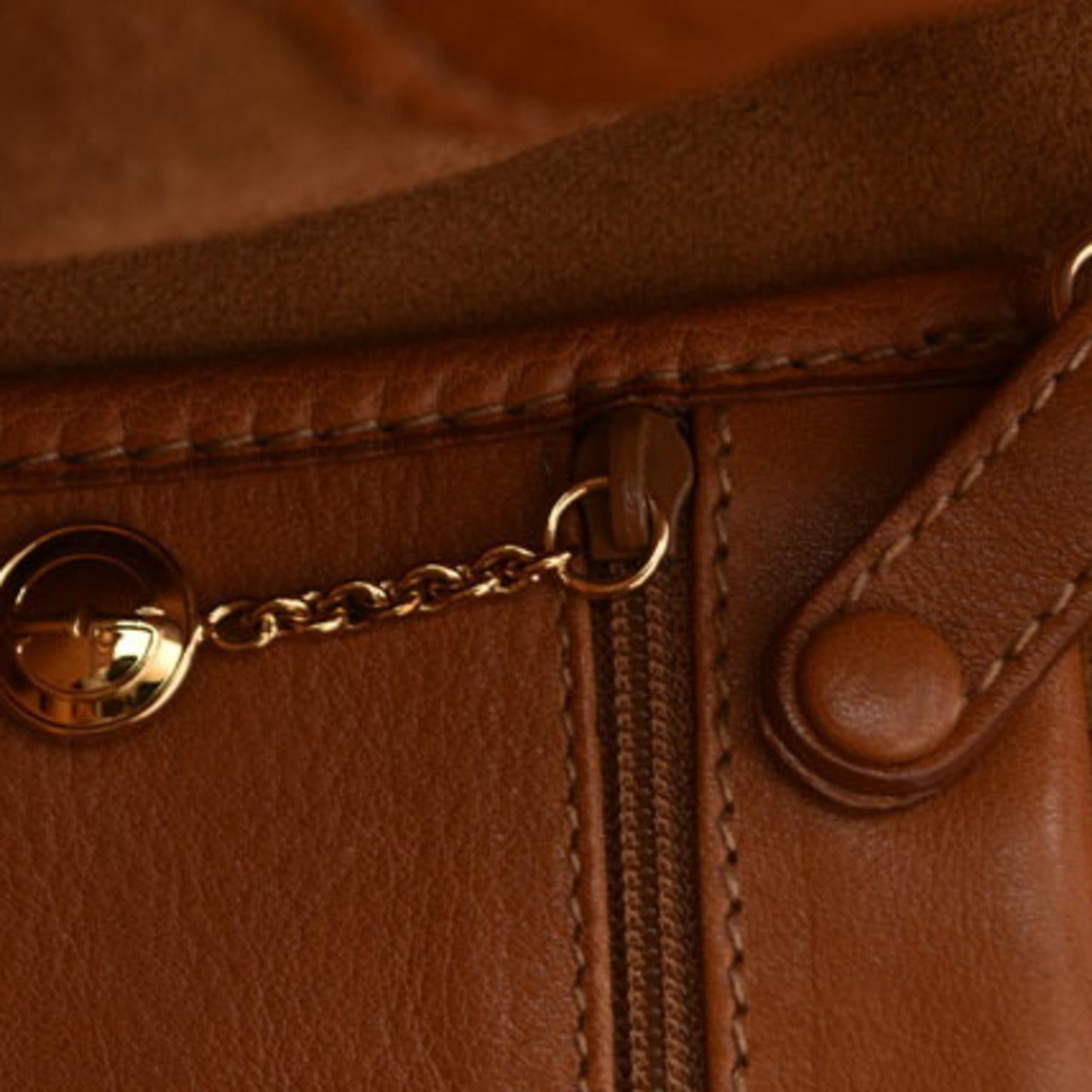 Gucci Brown Leather Shoulder Bag Sling Bag ( )