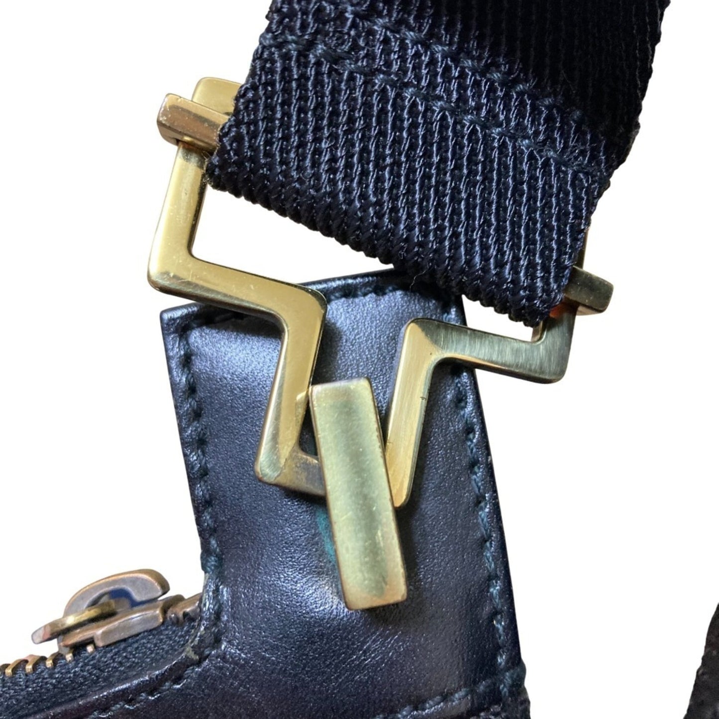 Gucci Black Canvas Shoulder Bag ( )