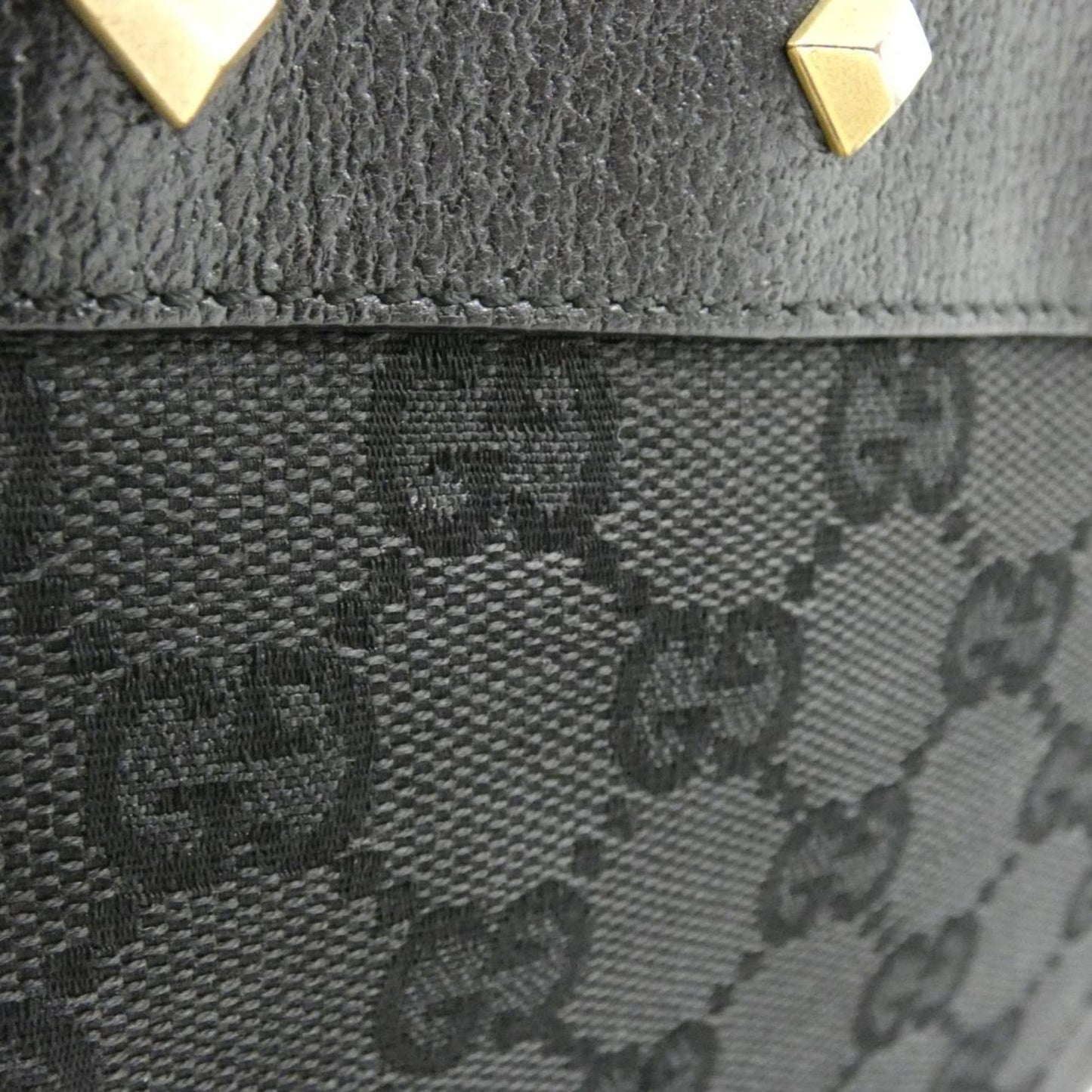 Gucci Black Gg Canvas Shoulder Bag ( )