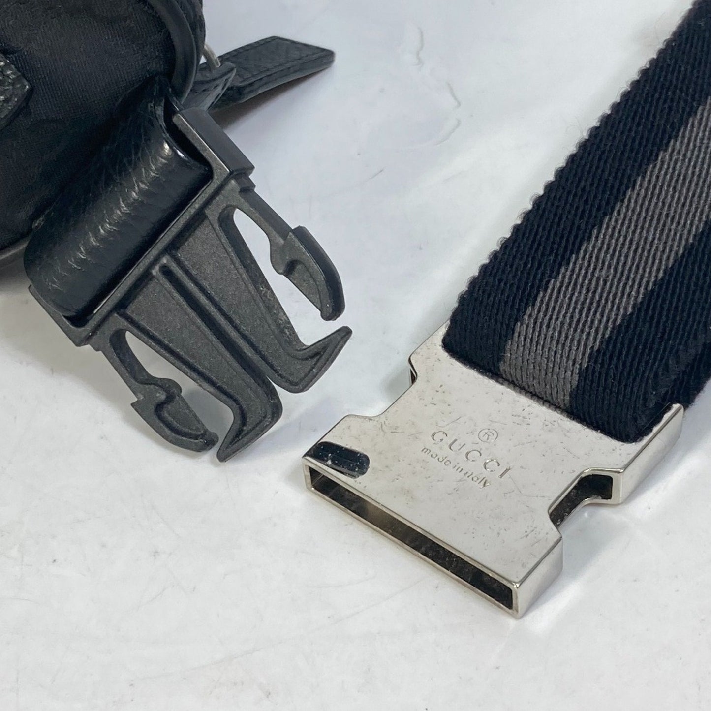 Gucci Black Nylon Fanny Pack ( )
