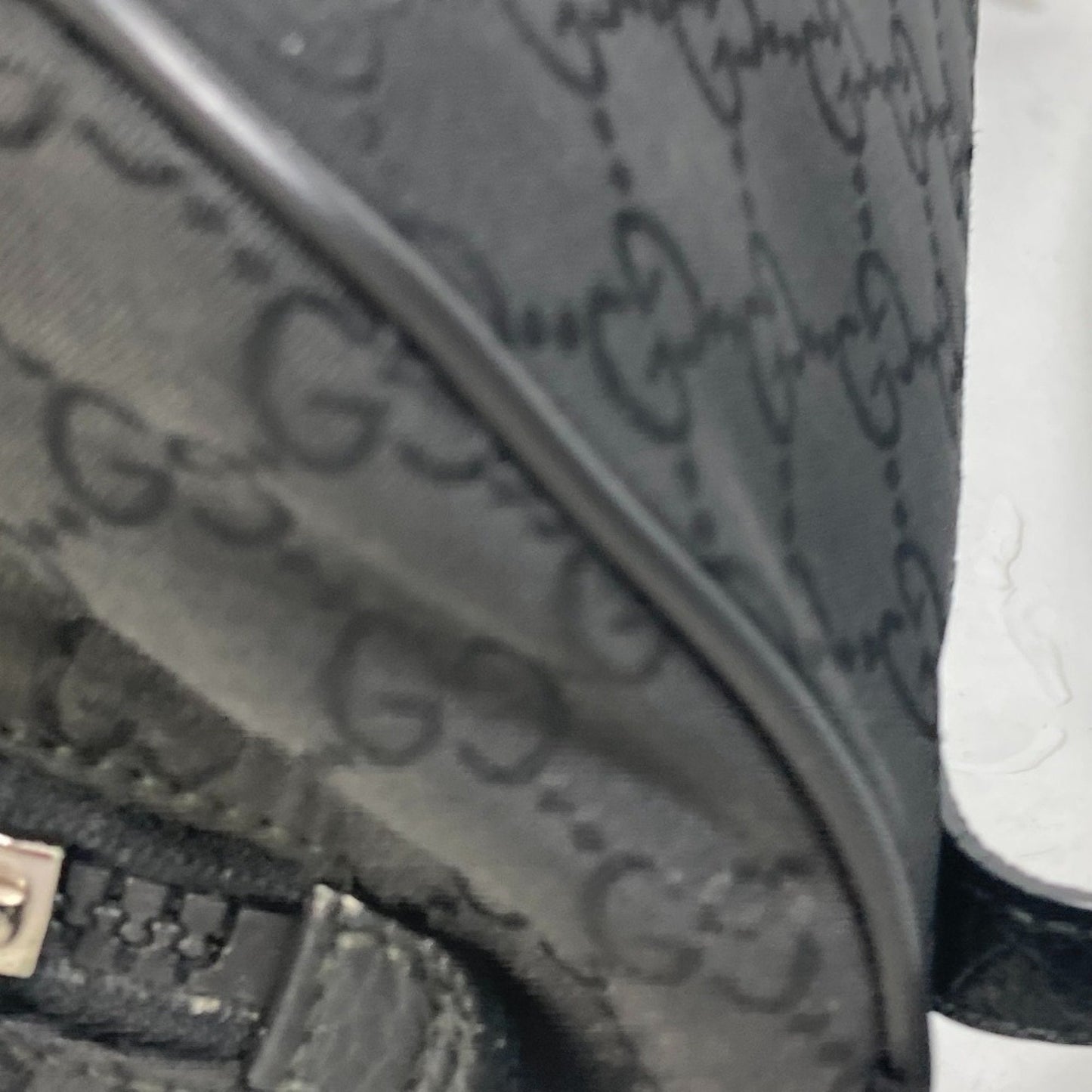Gucci Black Nylon Fanny Pack ( )