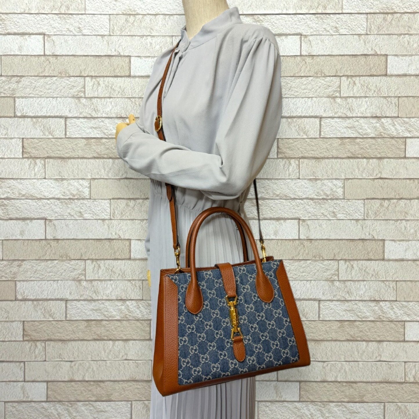 Gucci Blue Brown Denim Leather Shoulder Bag ( )