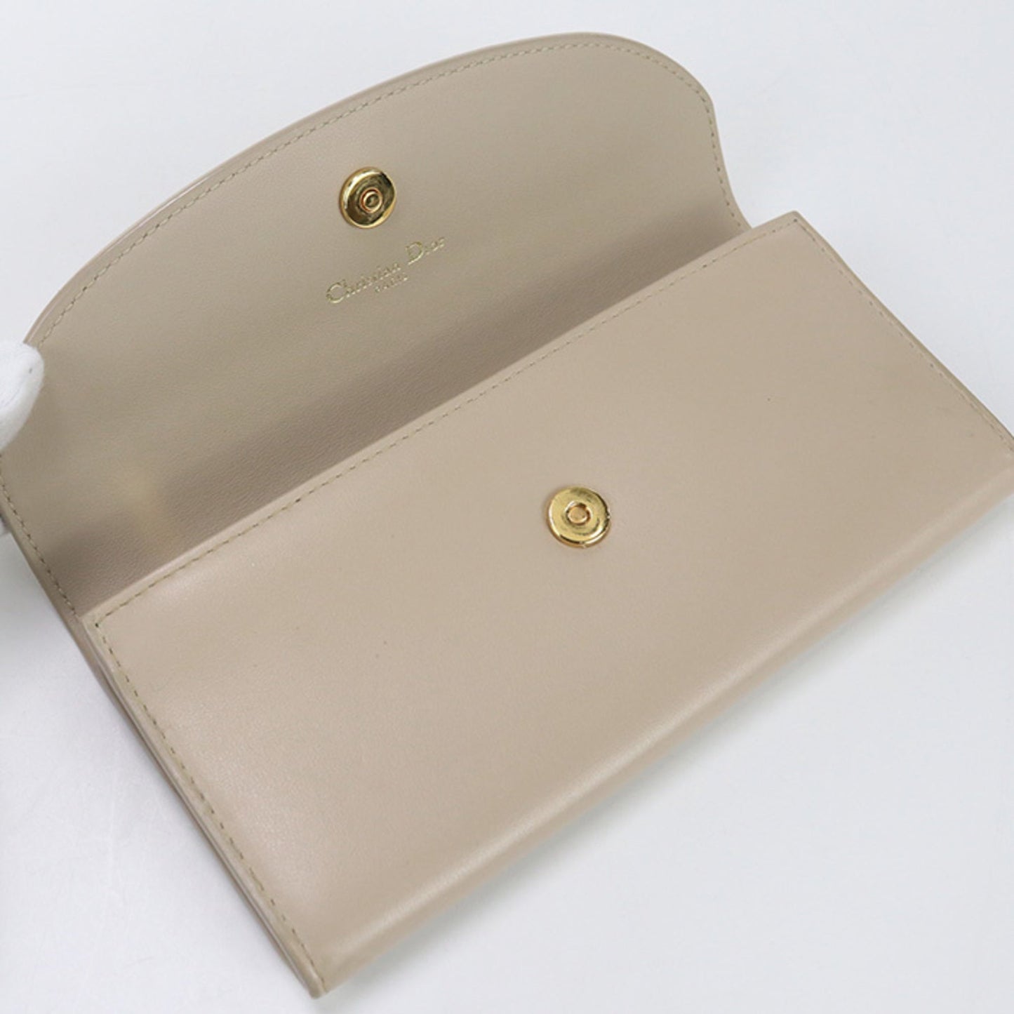 Christian Dior Beige Leather Long Wallet (Bi-Fold) ()