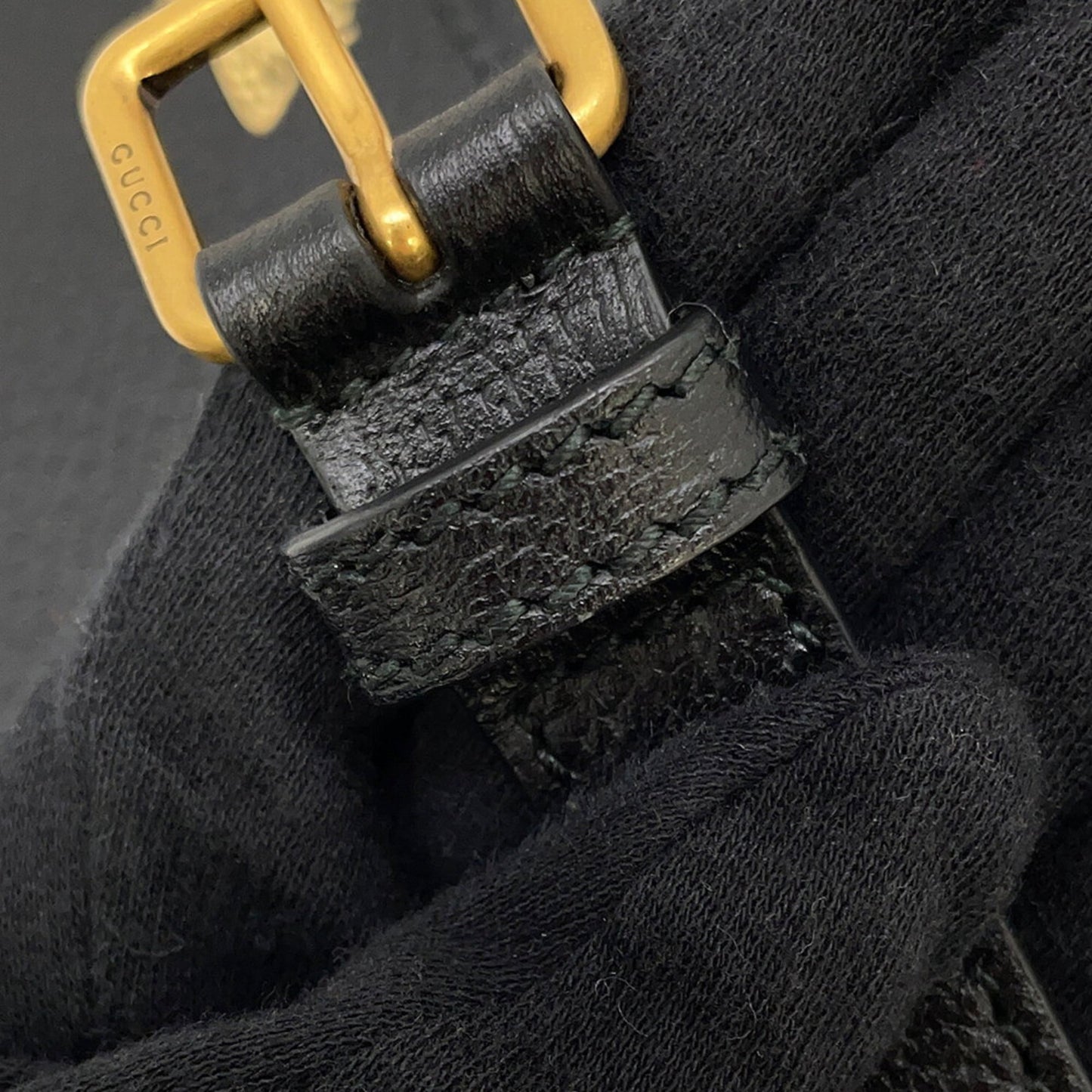Gucci Black Leather Fanny Pack Sling Bag ( )
