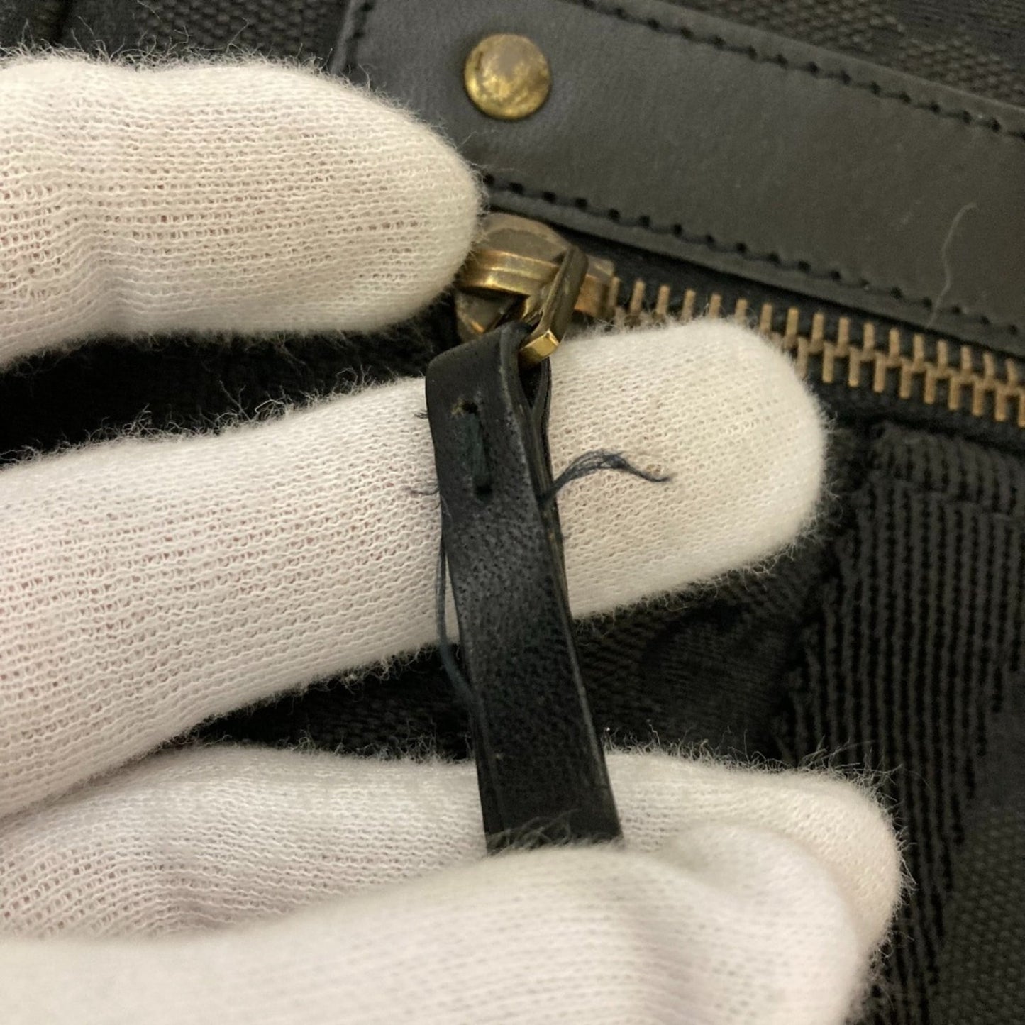 Gucci Black Canvas Shoulder Bag ( )